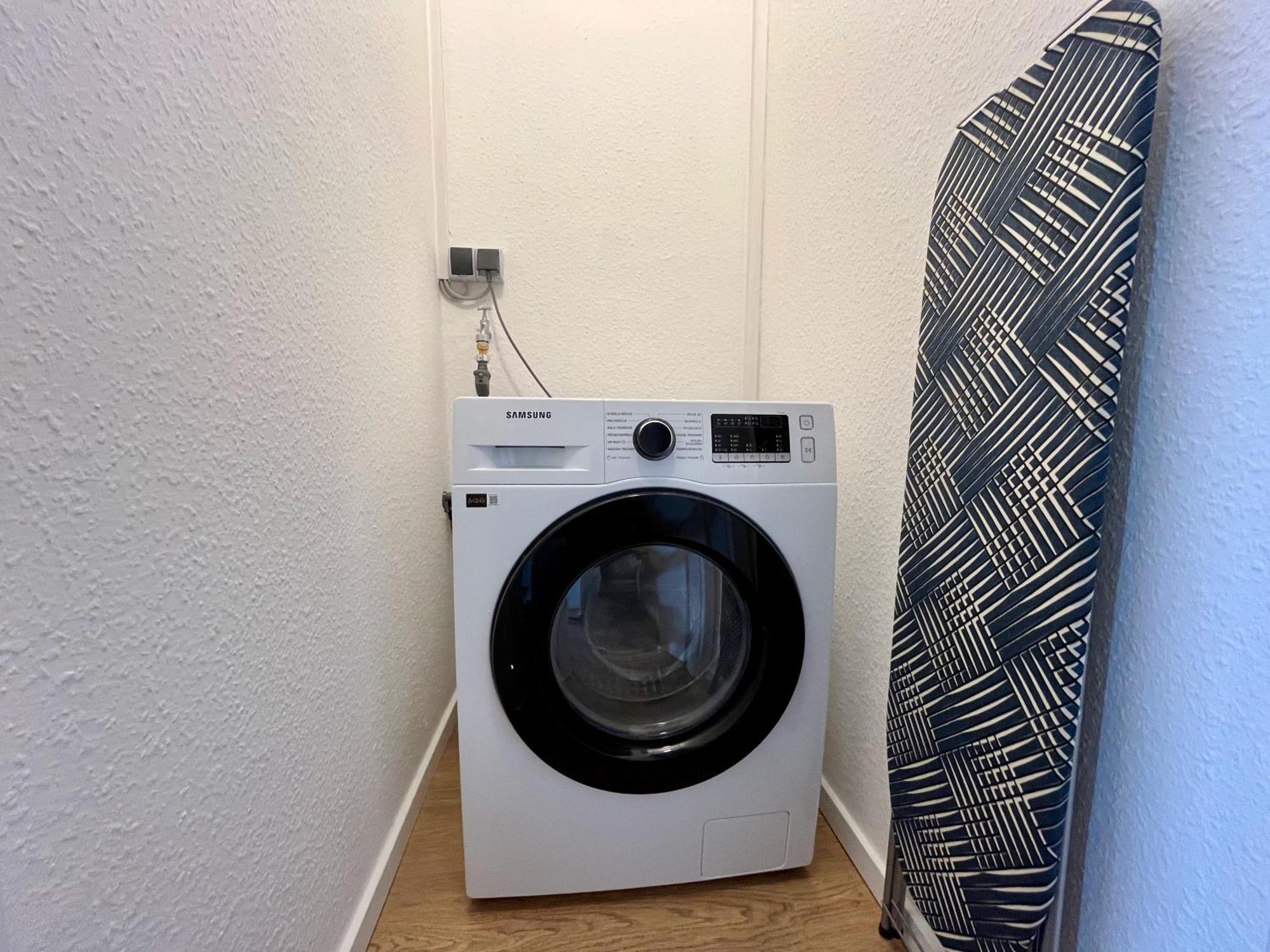 *Top* Moderne Wohnung - Naehe Koeln: Dom, Messe, Flughafen, Lanxess-Arena Bergisch Gladbach Exteriör bild